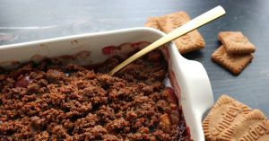 Recette Crumble aux prunes et spéculoos