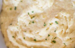 Recette Délicieuse recette des patates pilées à la mijoteuse!