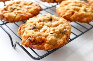 Recette Biscuits moelleux à la courgette et aux pépites de chocolat noir et caramel