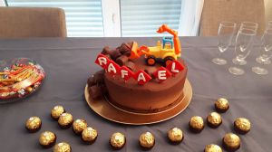 Recette Gâteau cake design décoration chantier en pâte à sucre pour anniversaire