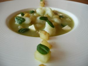 Recette Soupe de courgette et concombre au chou-fleur et fromage frais : « Orly »