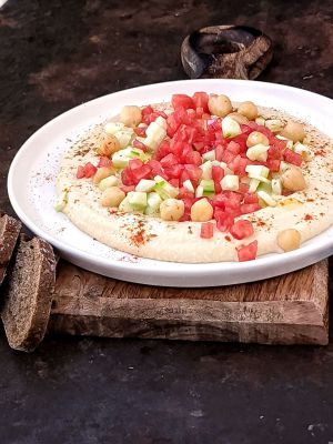 Recette Houmous garni d'une salade croquante