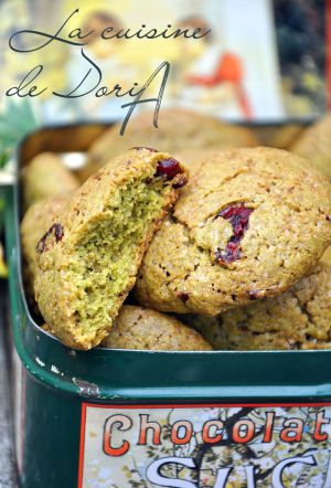 Recette Cookies au thé Matcha, zestes d'Orange et cranberries