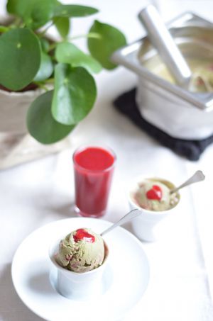 Recette Glace matcha et coulis de cerises (vegan)