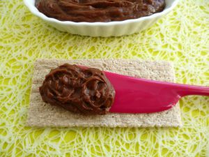 Recette Tartinade diététique végane chocolatée aux protéines de pois (hypocalorique, sans gluten, ni sucre, ni beurre, riche en fibres)