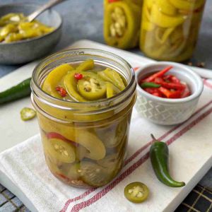 Recette Pickled Banana Peppers – Tangy Homemade Condiment
