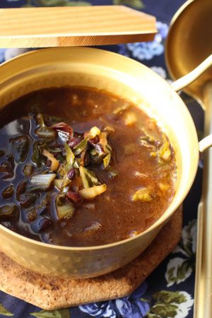 Recette Soupe de blettes et de haricots noirs à la coréenne