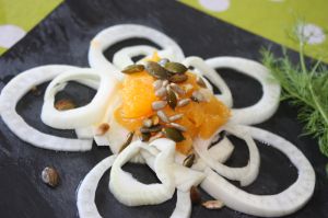 Recette Salade croquante au fenouil, à l'orange et aux graines