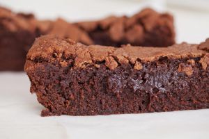 Recette Ce gâteau au chocolat sans farine est un délice… et il bluffe tous les invités (recette simple)