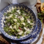 Recette Salade de fèves à la feta et aux oignons rouges