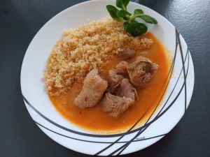 Recette Sauté de porc à la pâte de curry de rouge