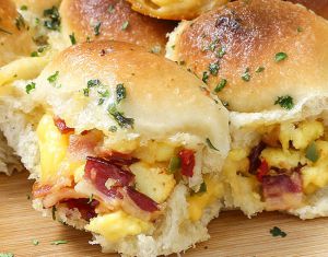 Recette Délicieuse recette de bombes déjeuner aux œufs et bacon!