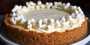 Recette This Quirky No-Bake Cake Is So Much Easier Than Cheesecake