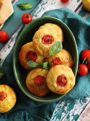 Recette Muffins au pesto, mozzarella et tomate