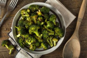 Recette Brocoli Rôti : La Recette Santé Qui Enflamme les Réseaux