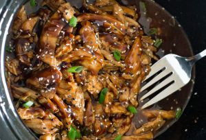 Recette Recette facile de poulet miel et ail dans la mijoteuse!