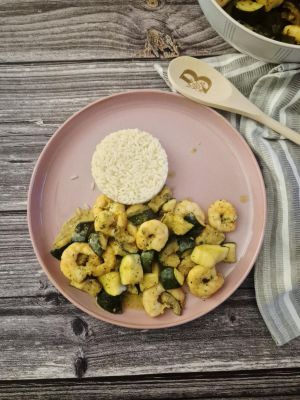 Recette Dés de courgettes aux crevettes marinées