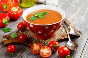 Recette Gaspacho: Facile à préparer et incroyablement rafraîchissante