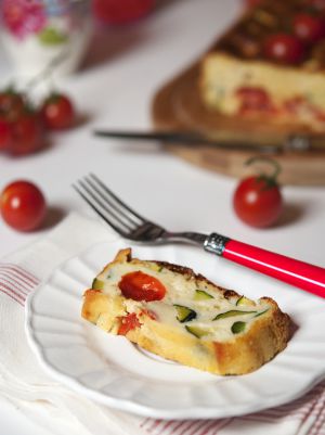 Recette Cake aux tomates, courgette et fromage frais