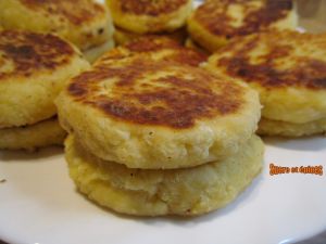 Recette Pancakes au fromage frais à la noix de coco - Syrniki