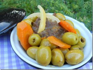 Recette Tajine marocain à la viande, aux olives et citron confits