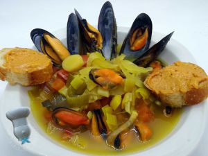 Recette Soupe de moules façon bouillabaisse