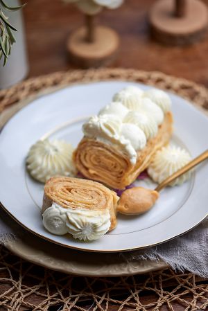 Recette Bûche de crêpes à la confiture de lait (sans gluten)