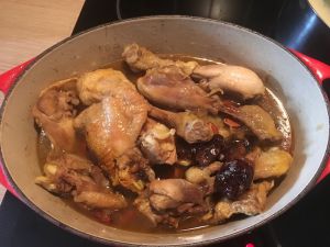 Recette Tajine de poulet aux pruneaux et aux amandes
