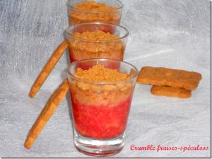 Recette Crumble fraises-spéculoos en verrines