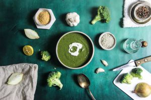 Recette Crème verte de brocolis, épinards et citron