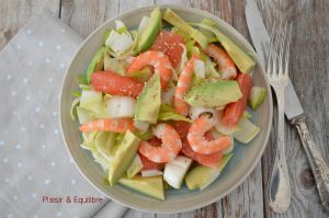 Recette Salade d’endives aux crevettes, avocat et pamplemousse