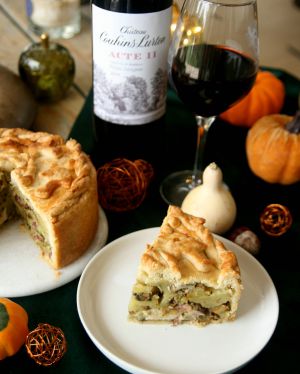 Recette Tourte de pommes de terre et cèpes, lard fumé, Acte II de Château Couhins-Lurton rouge 2019