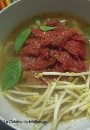 Recette Soupe Phô (soupe vietnamienne au boeuf et nouilles de riz)