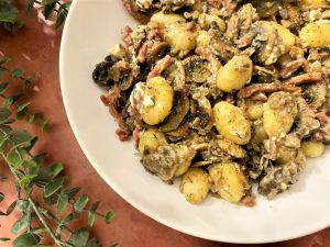 Recette Gnocchis aux champignons, lardons et feta