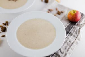 Recette Velouté de céleri aux deux pommes