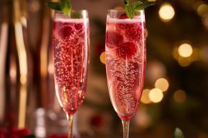 Recette Cocktail pour faire la fête : la soupe de champagne à la framboise