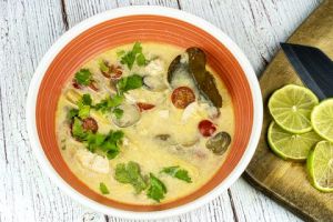 Recette Tom Kha Kai – Soupe de poulet au lait de coco