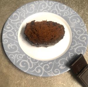 Recette Cake fondant tout chocolat, pépites de chocolat et nappage chocolat