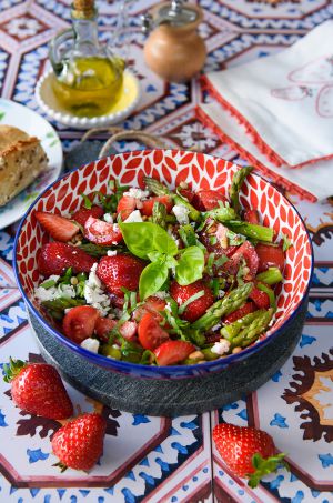 Recette Salade asperges tomate fraises feta