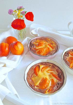 Recette Clafoutis... ou flognarde aux abricots, amande et fleur d'oranger (vegan)