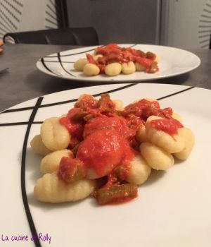 Recette Gocchi sauce aux tomates, poivrons et fromage frais