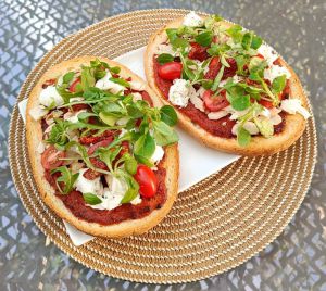 Recette Bruschetta poulet, mozzarella et tomates séchées - Foodista Challenge #125