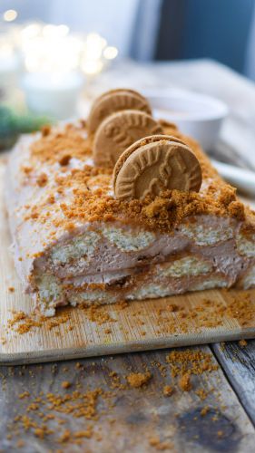 Recette Bûche roulée sans cuisson aux biscuits à la cuillère et chantilly spéculoos