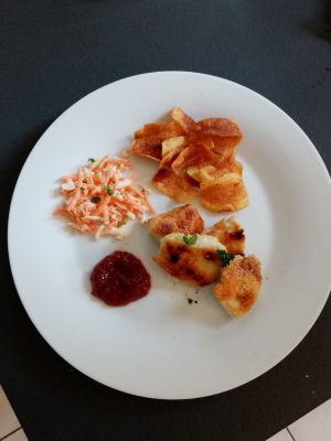 Recette Nuggets de poulet, sauce barbecue et chips au paprika de Cyril Lignac dans tous en cuisine