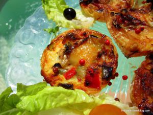 Recette Mini tartelettes aux poivrons/tomates/échalote/chèvre - cuisson avec ma friteuse à air KLARSTEIN