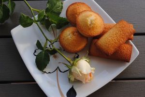 Recette Financiers aux amandes ou aux noix (10 blancs d'oeufs)