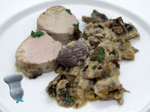 Recette Filet mignon de porc au cidre, châtaignes et champignons persillés