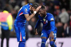 Recette Maresca hài lòng với màn trình diễn chắc chắn của Chelsea trên sân Turf Moor