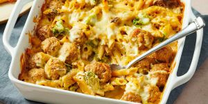 Recette No-Peek Meatball Alfredo Casserole