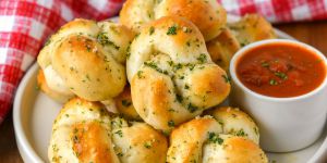 Recette The Best Garlic Knots—No-Knead, No-Rise!